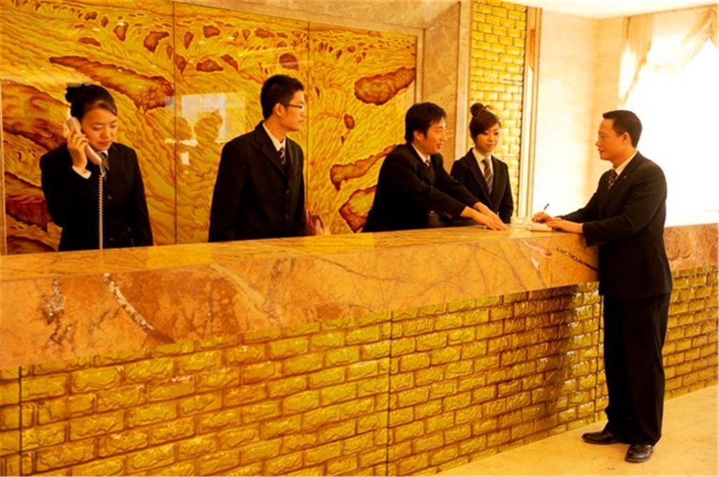 Xiamen Wanjia Oriental Hotel Экстерьер фото